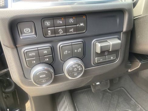 New 2026 Chevrolet Suburban RST w/ Advanced Technology Package AWD/4WD image 33