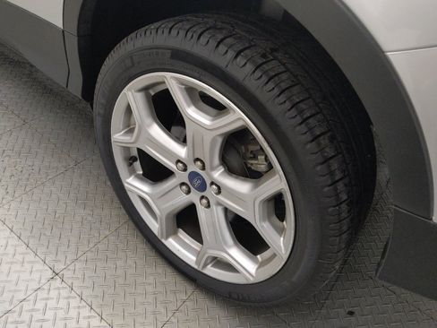 Used 2019 Ford Escape Titanium FWD image 31