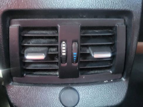 Used 2016 BMW 228i Convertible image 23