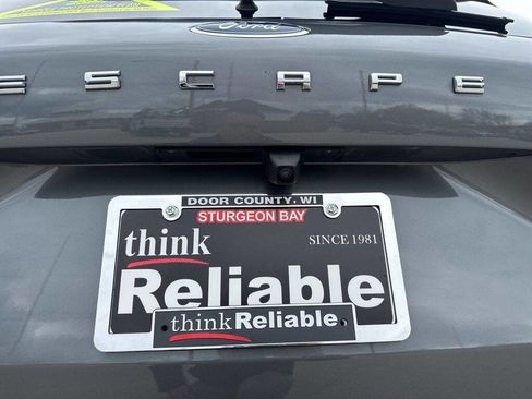 Used 2025 Ford Escape Platinum AWD/4WD image 13