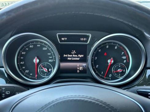 Used 2019 Mercedes-Benz GLS 450 4MATIC image 33