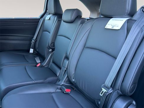 New 2026 Honda Odyssey EX-L image 13