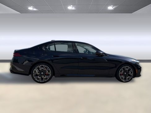New 2027 BMW 530i w/ M Sport Package RWD image 7