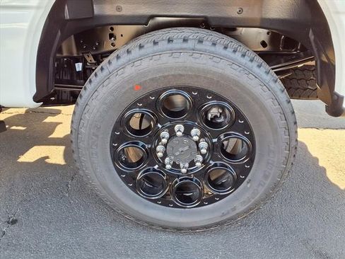 New 2026 Ford F250 Lariat w/ Black Appearance Package image 5