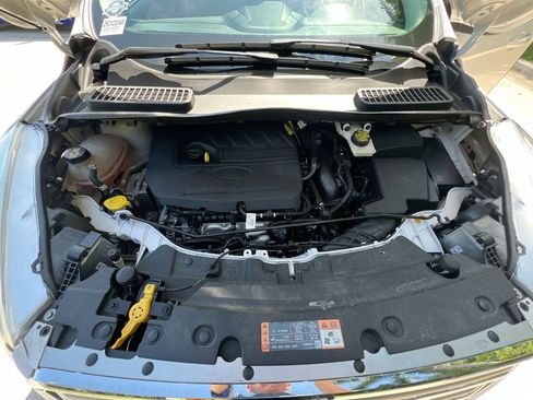 Used 2017 Ford Escape Titanium FWD image 10