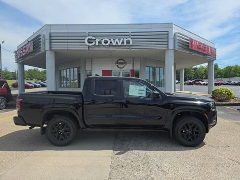New 2026 Nissan Frontier SV AWD/4WD image 2