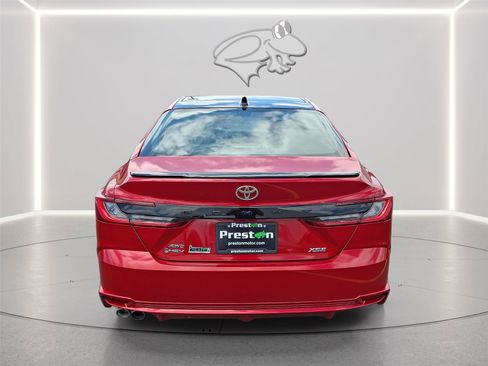 Used 2025 Toyota Camry XSE AWD/4WD image 5