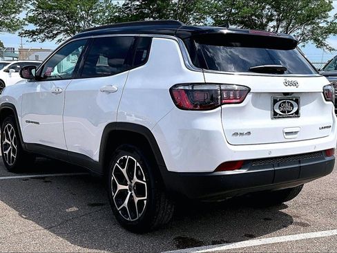 Used 2025 Jeep Compass Limited AWD/4WD image 5