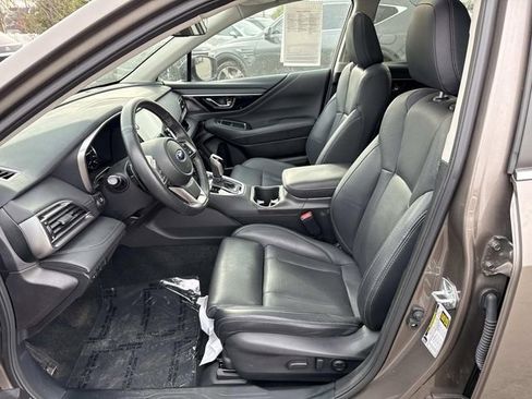 Used 2023 Subaru Outback Limited image 14