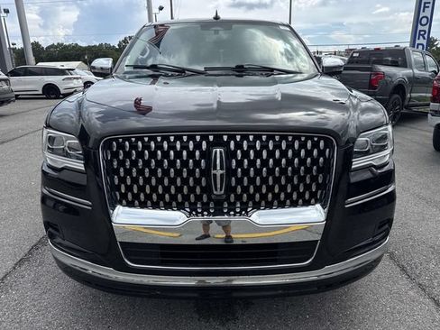 Used 2022 Lincoln Navigator Black Label AWD/4WD image 2