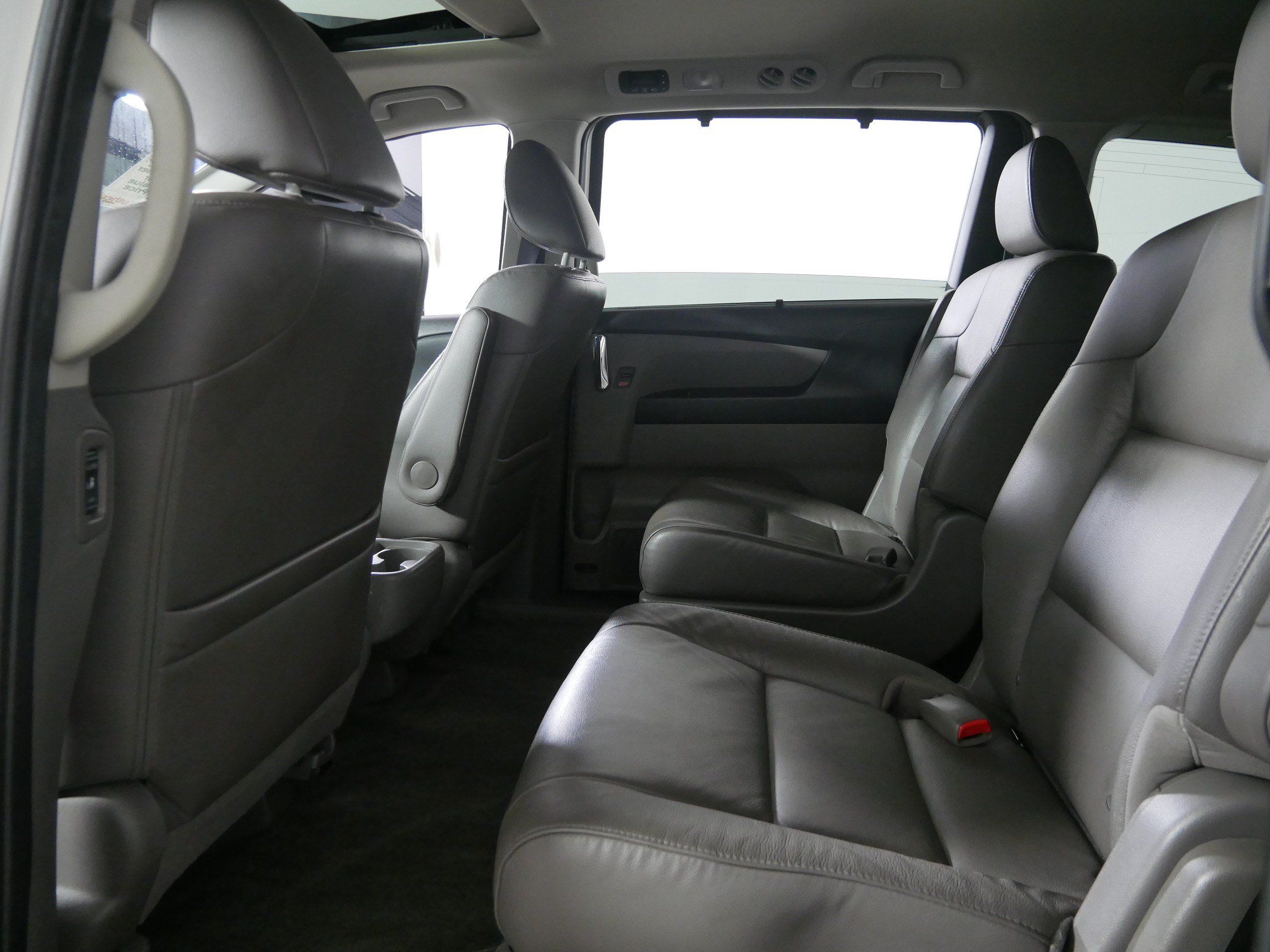 Used 2015 Honda Odyssey EX-L image 32