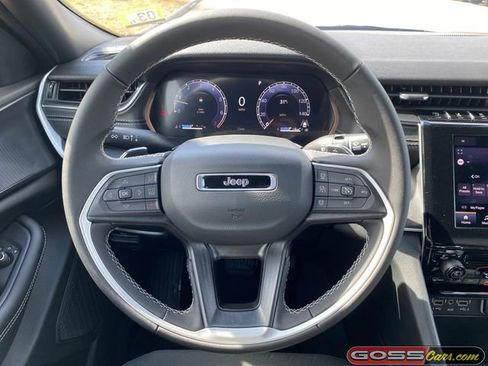 New 2026 Jeep Grand Cherokee Laredo image 15