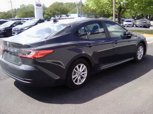 Used 2025 Toyota Camry LE image 4