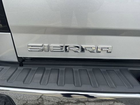 Used 2018 GMC Sierra 1500 SLT w/ SLT Premium Package image 30