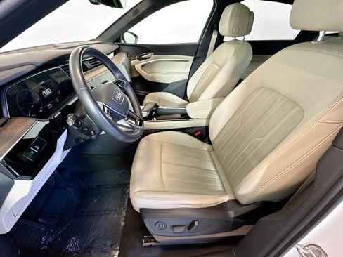 Used 2024 Audi Q8 e-tron Premium Plus w/ Premium Plus Package AWD/4WD image 19