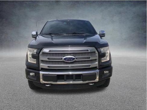 Used 2015 Ford F150 Platinum w/ Equipment Group 701A Luxury AWD/4WD image 3