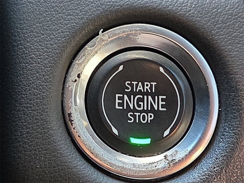 Used 2021 Chevrolet Tahoe Premier w/ Premium Package image 23