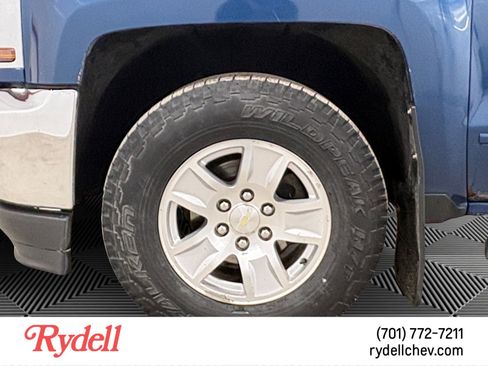 Used 2017 Chevrolet Silverado 1500 LT w/ All Star Edition image 9
