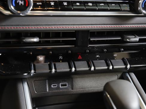 New 2026 Chevrolet Colorado Z71 w/ Technology Package image 15