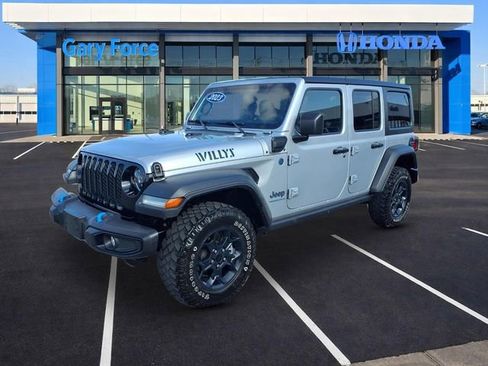 Used 2023 Jeep Wrangler Unlimited w/ Cold Weather Group image 4