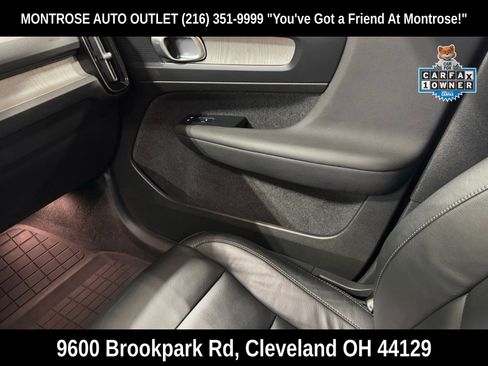 Used 2023 Volvo XC40 B5 Core image 40