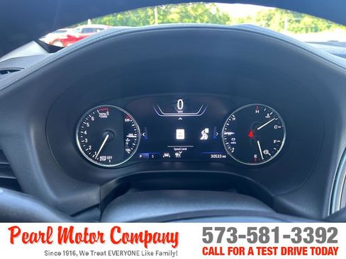 Used 2023 Buick Enclave Premium AWD/4WD image 12