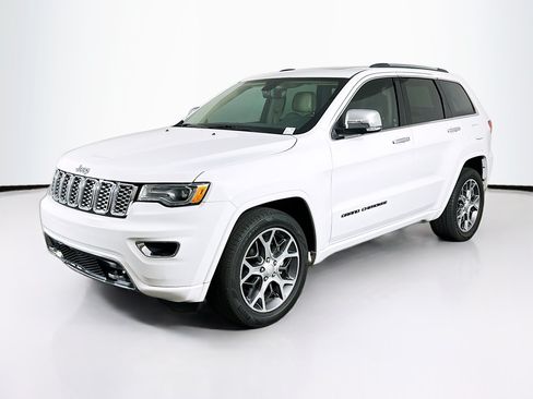 Used 2020 Jeep Grand Cherokee Overland RWD image 3