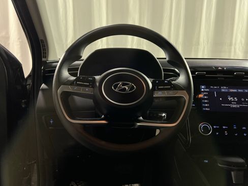 Used 2022 Hyundai Tucson SE image 22