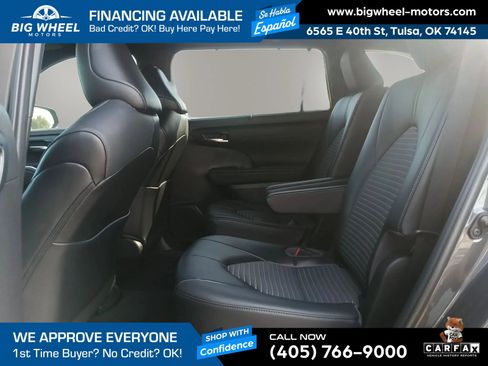 Used 2022 Toyota Highlander XSE FWD image 9
