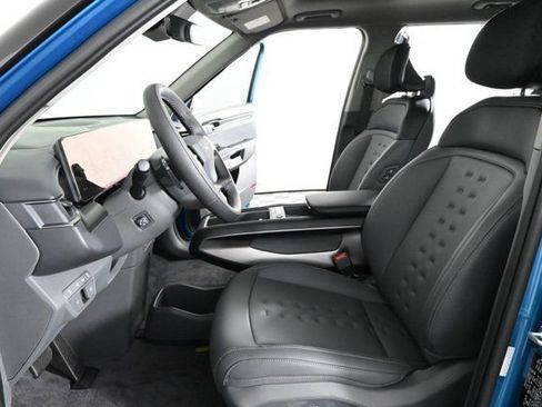 New 2026 Kia EV9 Wind image 23