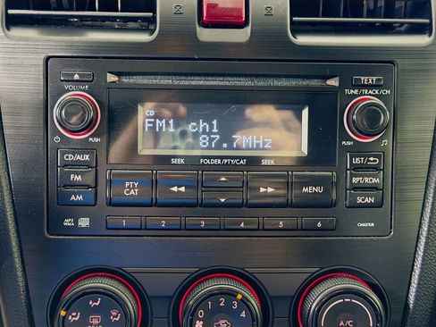 Used 2014 Subaru Crosstrek 2.0i Premium w/ Moonroof Package image 16