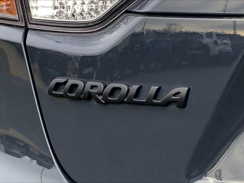Used 2025 Toyota Corolla SE image 31