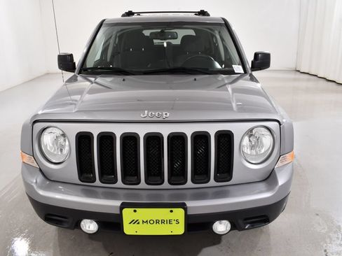 Used 2017 Jeep Patriot Latitude FWD image 3
