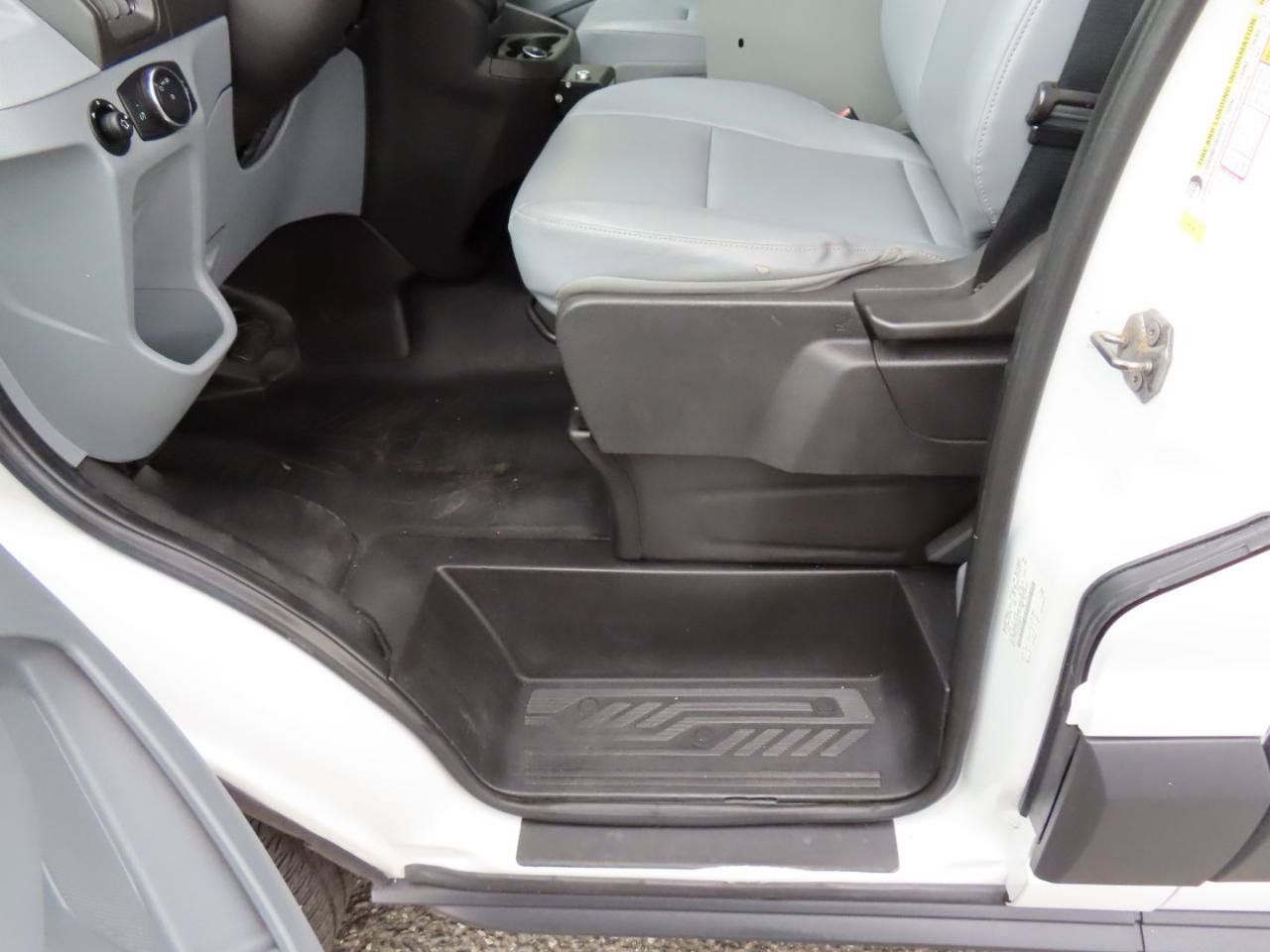 Used 2017 Ford Transit 150 130 Low Roof RWD image 21