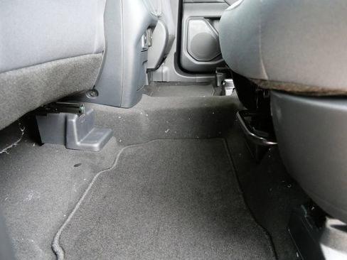 New 2026 Ford Explorer Active RWD image 13