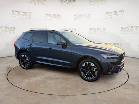 New 2026 Volvo XC60 B5 Plus w/ Protection Package Premier AWD/4WD image 7