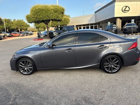 Used 2018 Lexus IS 300 F Sport w/ F Sport Package RWD image 2