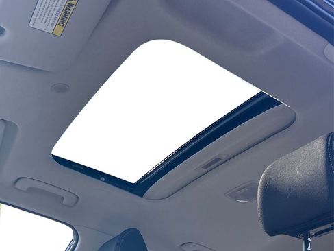 Certified 2022 Hyundai Venue SEL w/ Cargo Package image 24