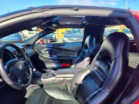 Used 2002 Chevrolet Corvette Coupe w/ Preferred Equipment Group2 image 14