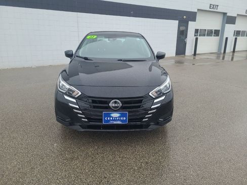 Used 2023 Nissan Versa SV image 8