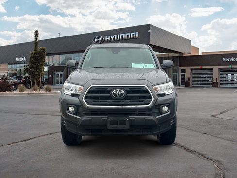 Used 2019 Toyota Tacoma SR5 image 8