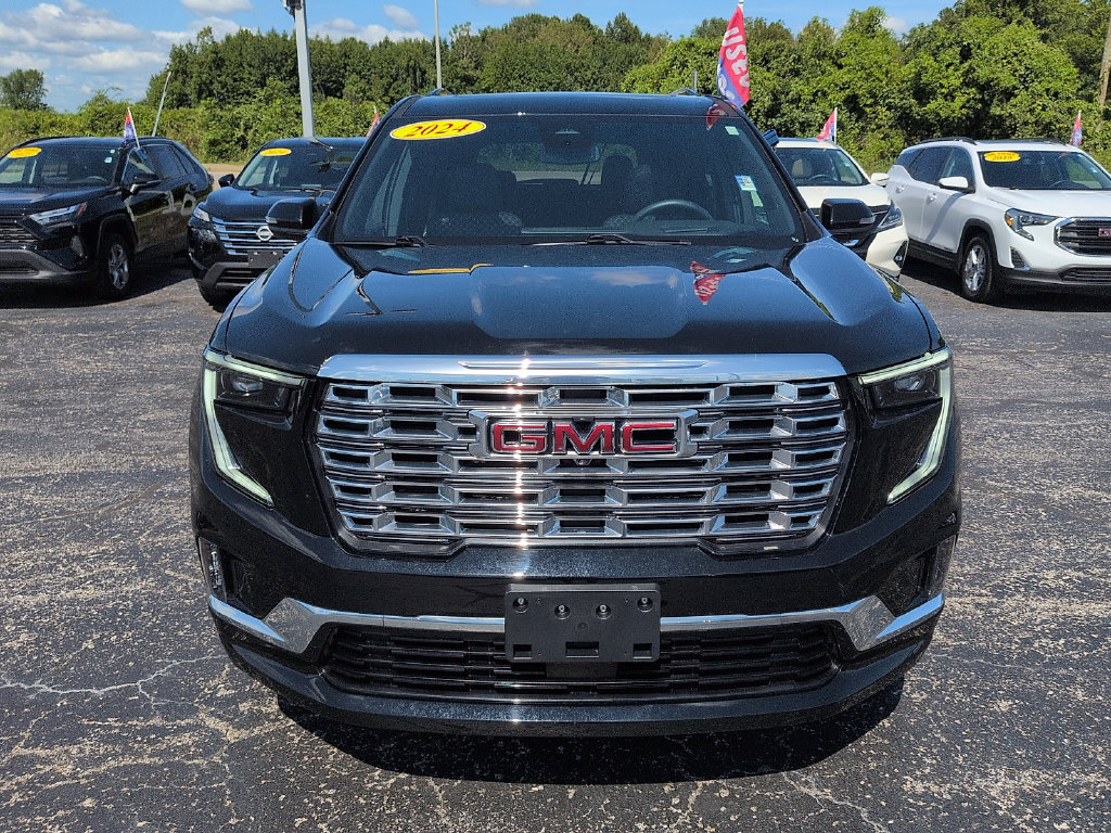 Used 2024 GMC Acadia Denali AWD/4WD image 3