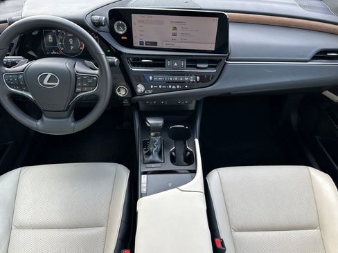Used 2023 Lexus ES 350 w/ Premium Package FWD image 12
