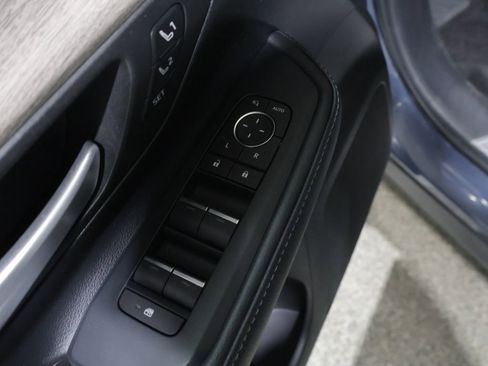 Used 2024 Toyota Grand Highlander AWD image 14