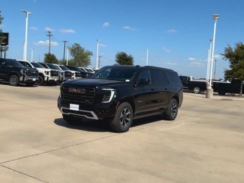 New 2026 GMC Yukon XL AT4 Ultimate AWD/4WD image 5
