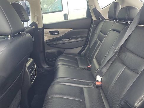 Used 2016 Nissan Murano Platinum w/ Platinum Technology Package AWD/4WD image 4