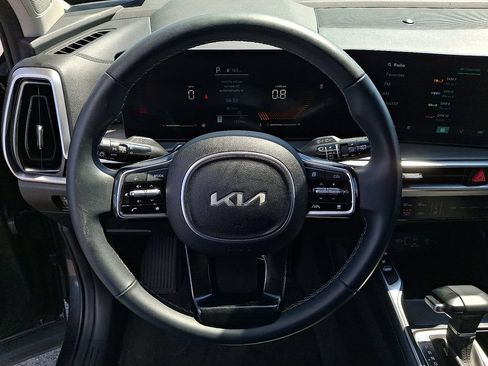 Certified 2024 Kia Sorento X-Line EX AWD/4WD image 16