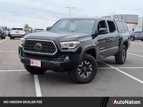 Used 2018 Toyota Tacoma TRD Off-Road AWD/4WD image 1