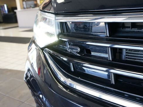 Used 2022 Volkswagen Tiguan SE R-Line AWD/4WD image 19