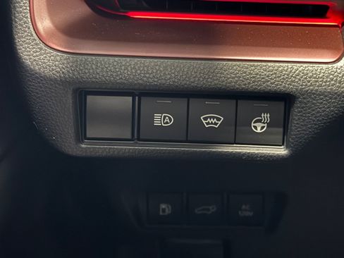 New 2026 Toyota Prius Plug-In Hybrid FWD image 34